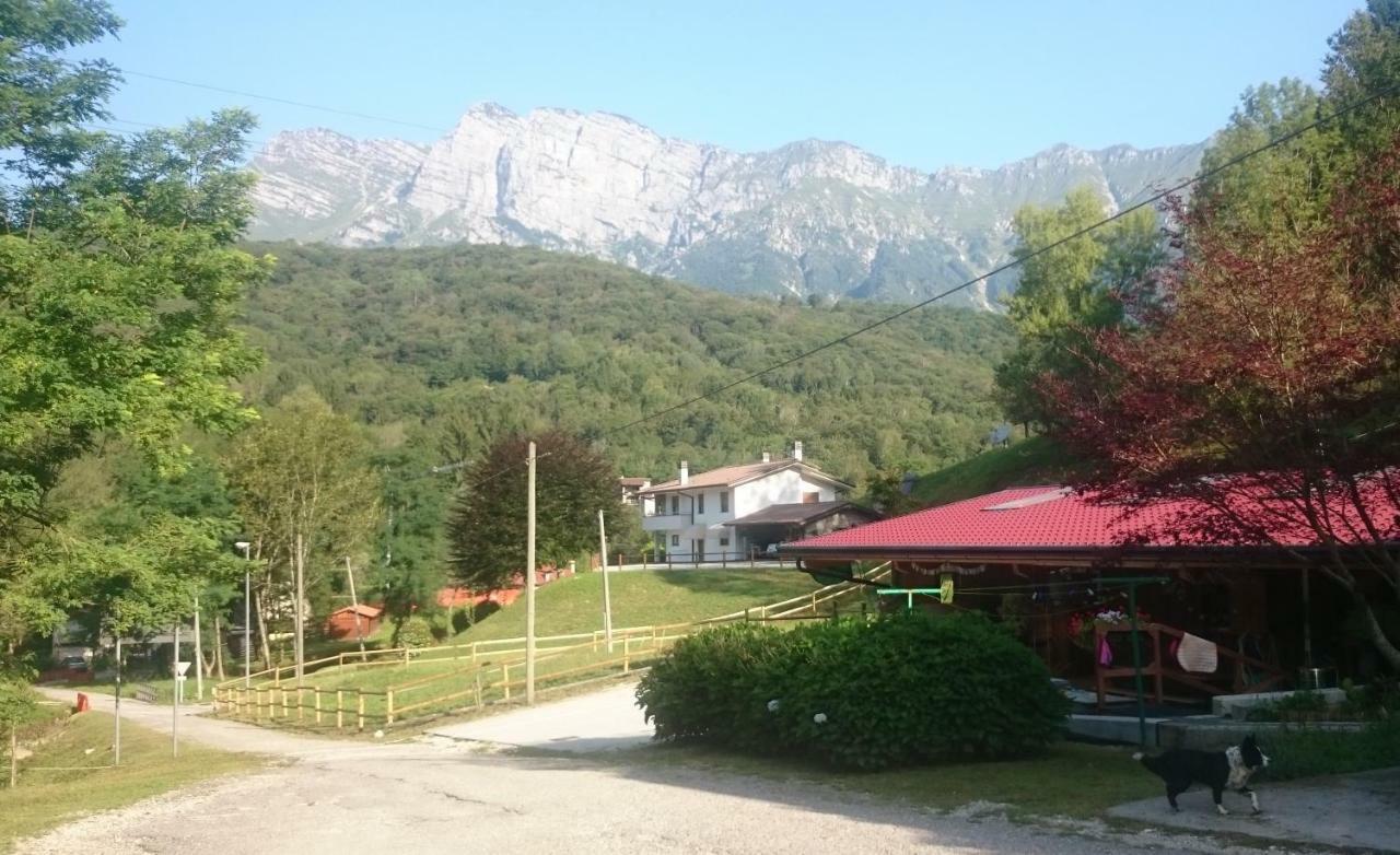 B&B In Fattoria Frisanco 외부 사진